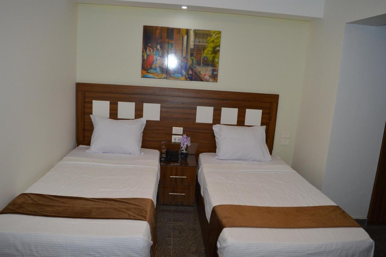 Royal Inn Residence Il Il Cairo Esterno foto